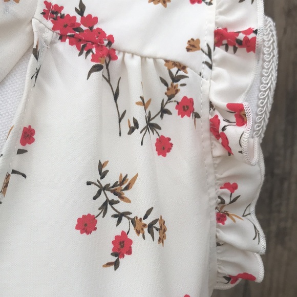 Trendy JS Floral Print Blouse - Picture 4 of 7